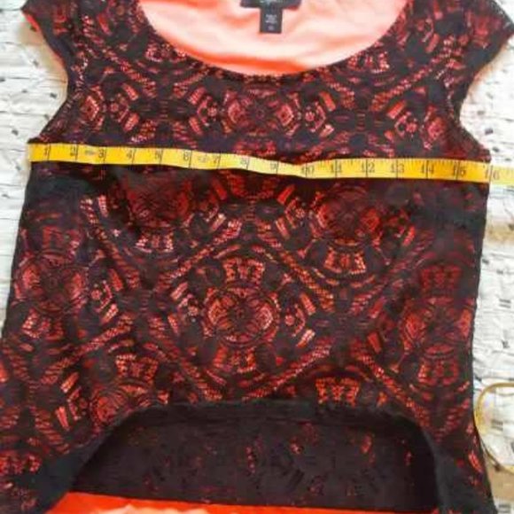Express top Lace overlay Coral/black tight stretch top - Picture 9 of 11